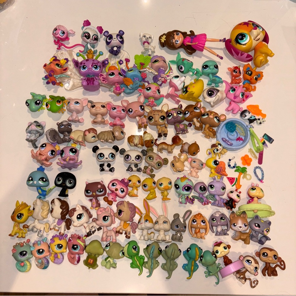 Littlest Pet Shop LPS HUGE LOT 90+ PIECES